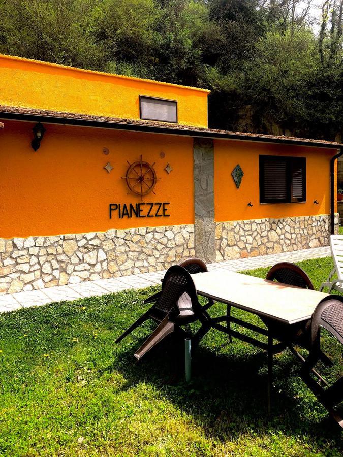 Agriturismo Pianezze Villa Grotte di Castro Exterior photo
